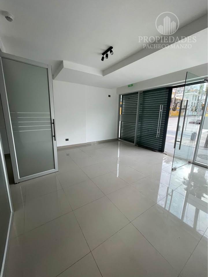 LOCAL COMERCIAL EN ARRIENDO – Pleno Centro de Coquimbo!